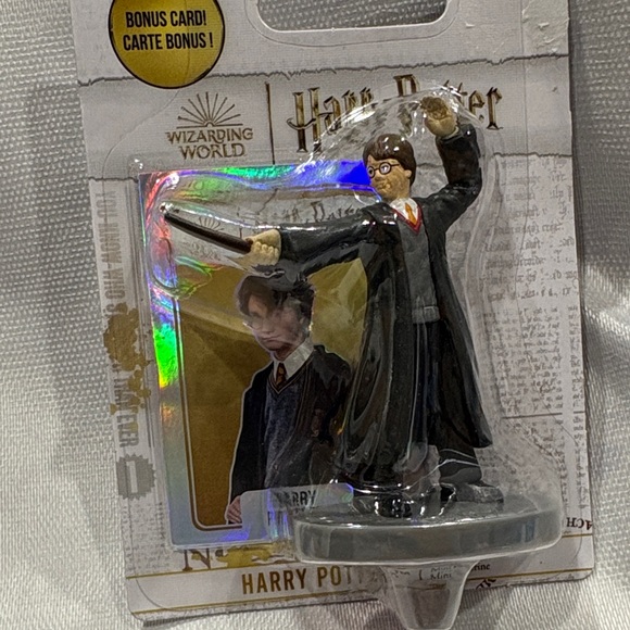 3 Harry Potter Wizarding World Mini Figure with Card Approximately 2inches tall - Picture 2 of 8